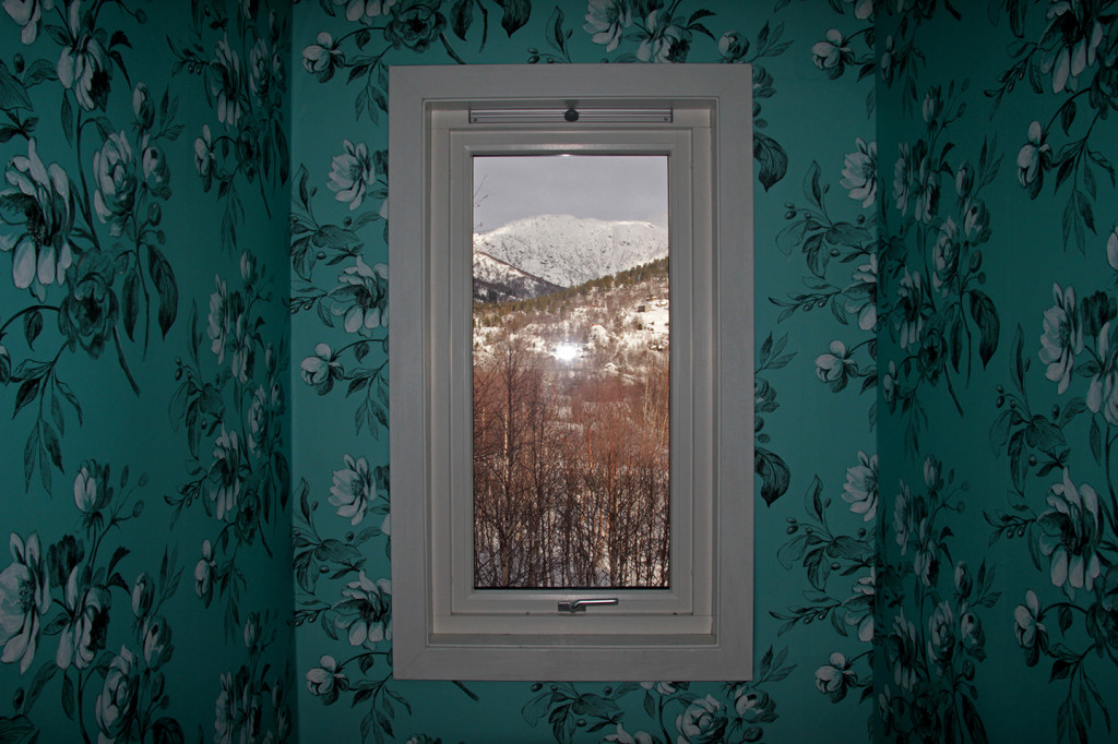 retro interior winter lodge