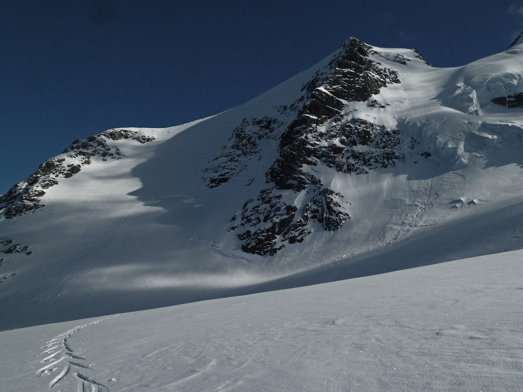 Giertvasstind 2351m, N face of E ridge. Hurrungane (West Jotunheimen)